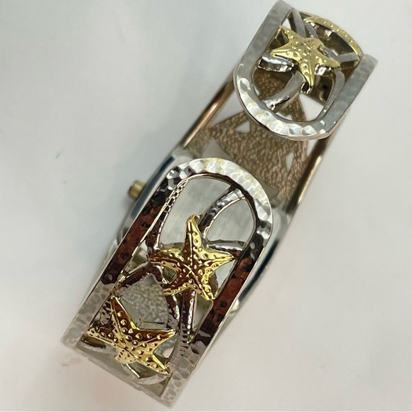 BAY Studio Quartz Star Fish Design Gold and Silver Tone - Picture 7 of 13